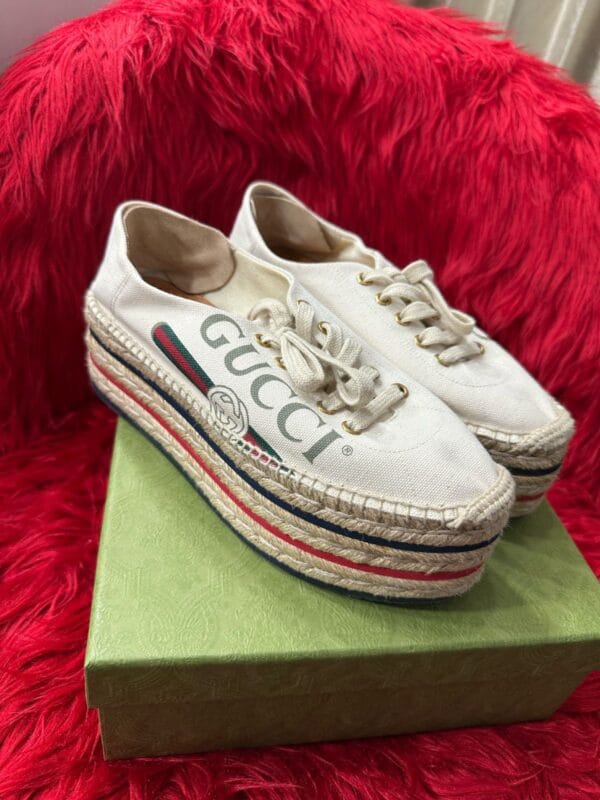 Zapatos Gucci - Image 3